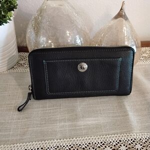 Black Leather Wallet with Silver Button